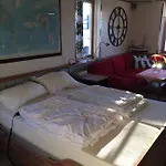 Bakkevik Brygge * Kalvag